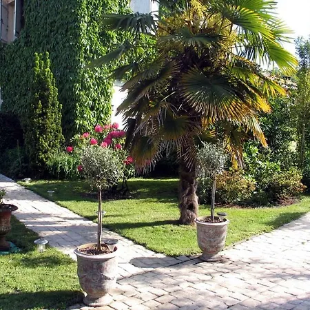 L'eau Bourde 3* Gradignan