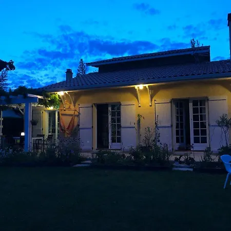 L'eau Bourde Bed & Breakfast Gradignan