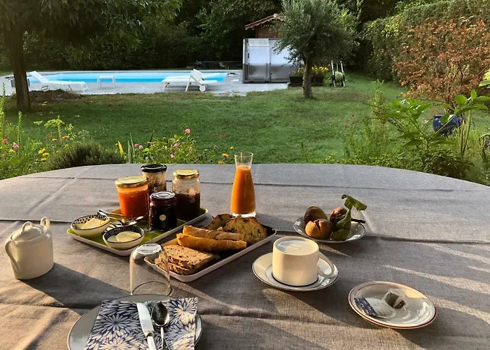 L'eau Bourde Frühstückspension Gradignan